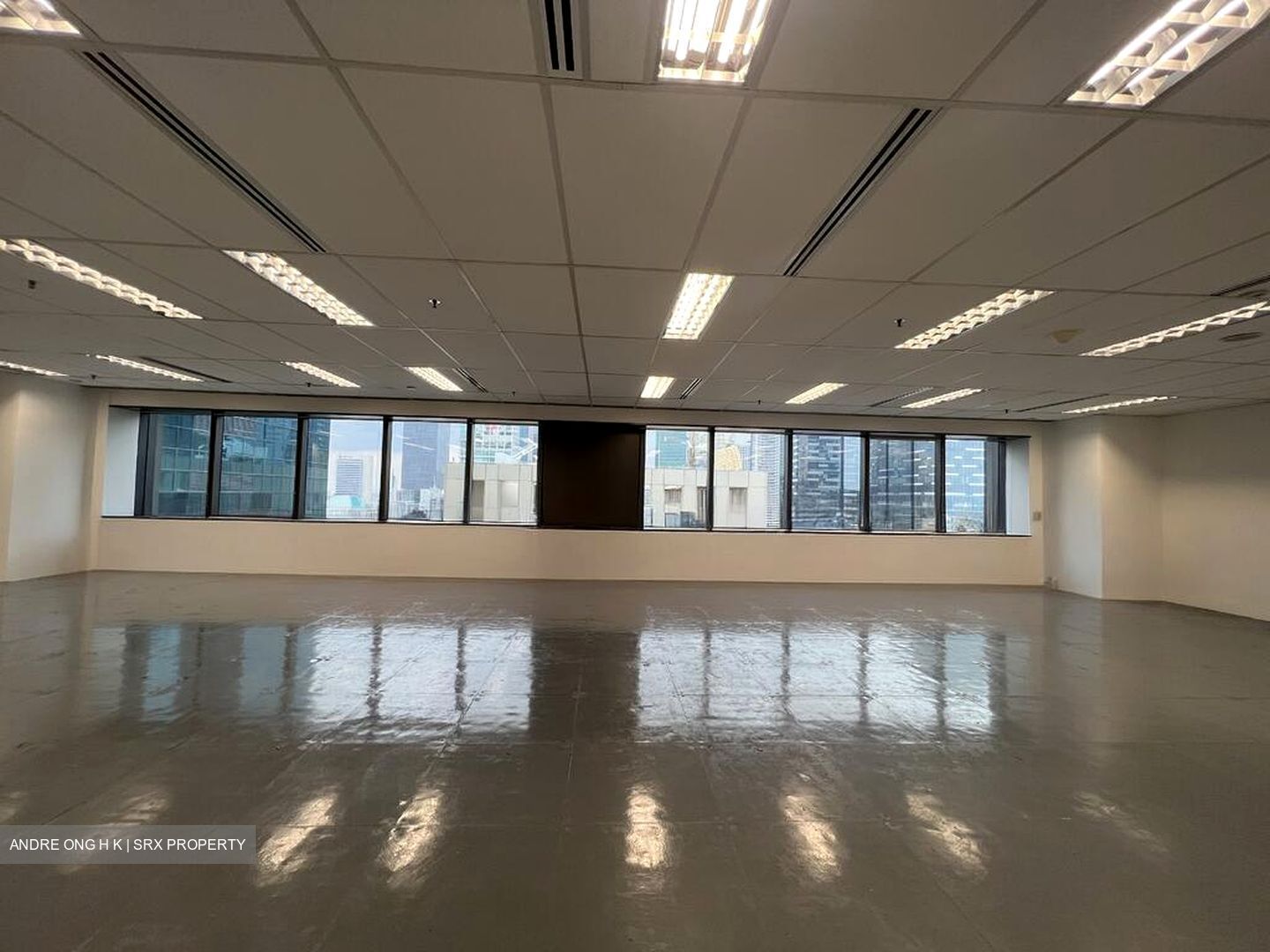 Oue Downtown (D1), Office #594020151